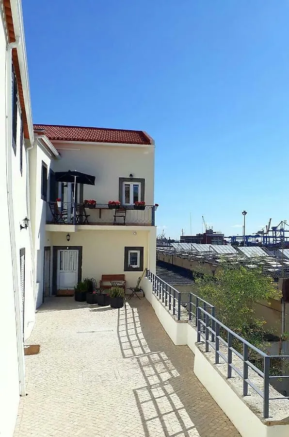 Vila Madre Deus I Lisboa 0*,